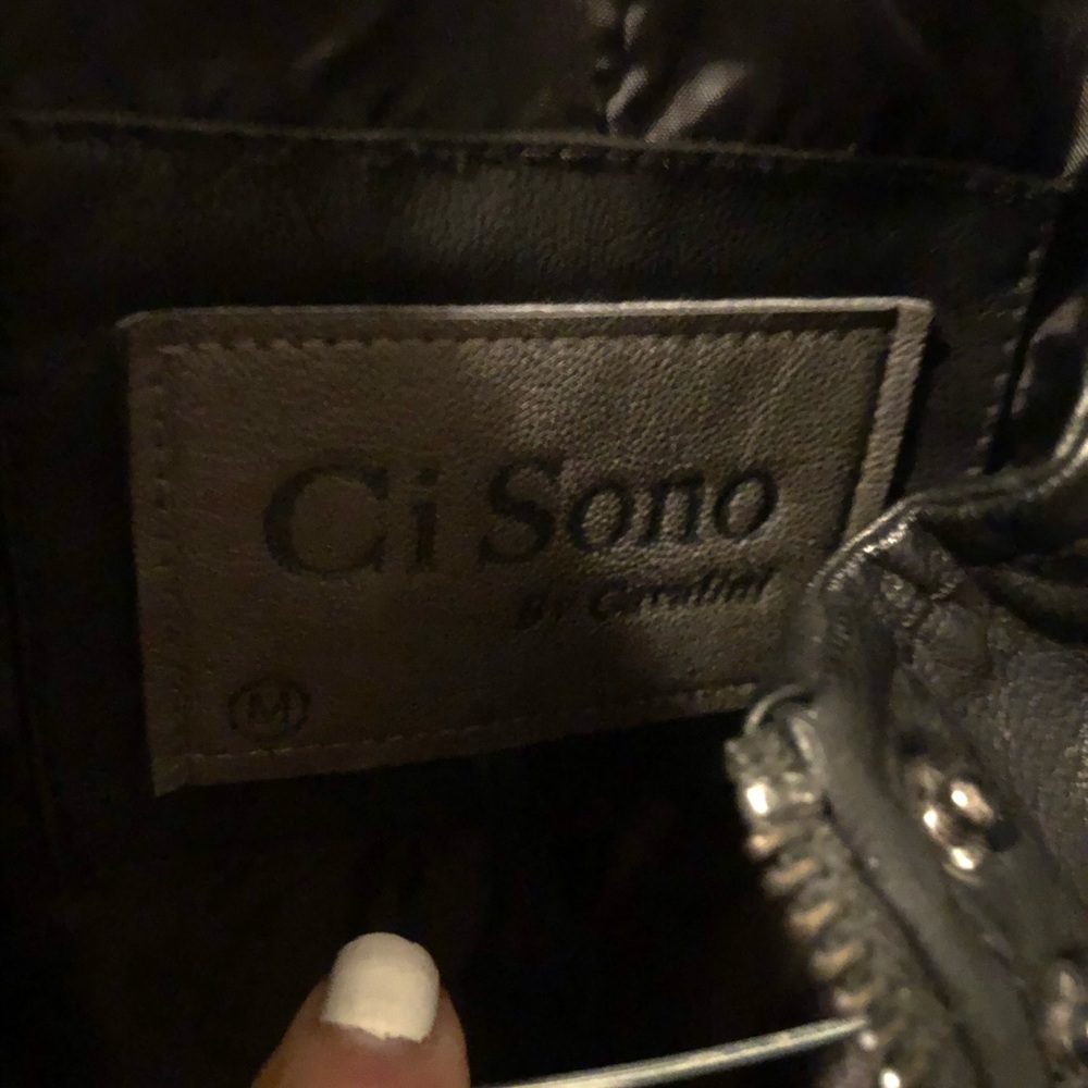 Leather jacket - Picture 3 of 3